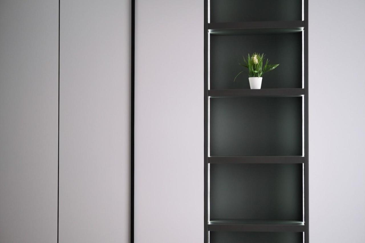 Minimalist Style Apartment With Best Location Chisinau Exterior foto